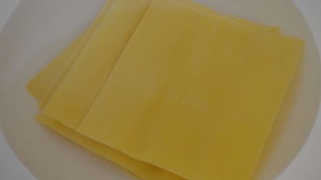 лазанья с телятиной и сыром джюгас