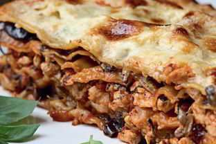 Лазанья с цесаркой, овощами и грибами