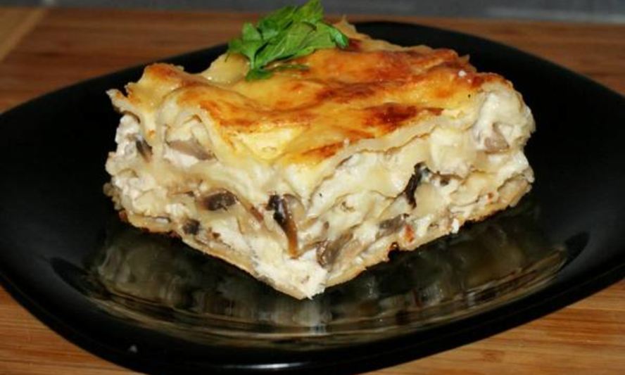 Рецепт лазанья с тушеной в вине курицей