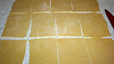 лазанья со шпинатом на домашнем тесте