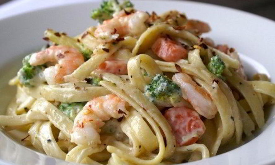 Рецепт быстрая паста с креветками в чесночном соусе