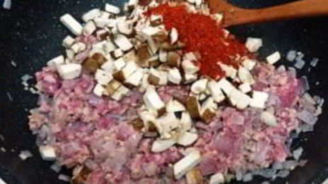 каннеллони с грибами и фаршем