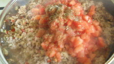 каннеллони с начинкой из мяса и овощей