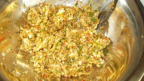 конкильони, фаршированные овощами и сыром