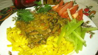 Макароны с грибным соусом