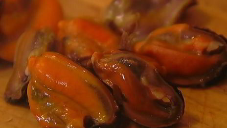 макароны с мидиями под соусом из сидра