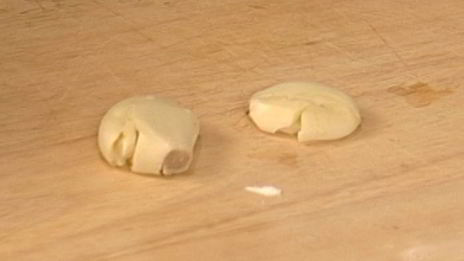 макароны с помидорами, базиликом и пармезаном