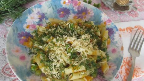 макароны с зеленым горошком и сыром