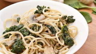 Макароны со шпинатом