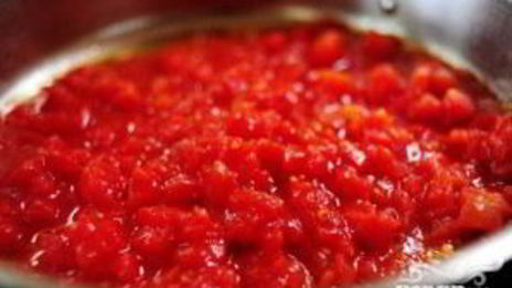 паста с соусом из сыра и томатов