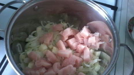 паста с томатно-овощным соусом