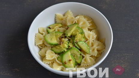 паста с цукини и козьим сыром