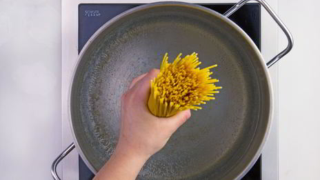 спагетти болоньезе