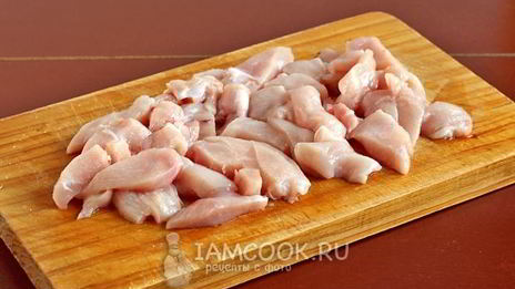 спагетти с курицей в сметанном соусе