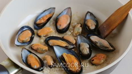 спагетти с мидиями в сливочном соусе