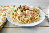 Спагетти с пряными креветками в вине
