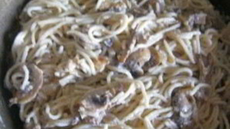 спагетти со сливочным соусом