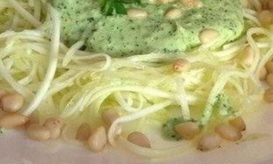 Рецепт сыроедческая паста с цукини и соусом из кешью