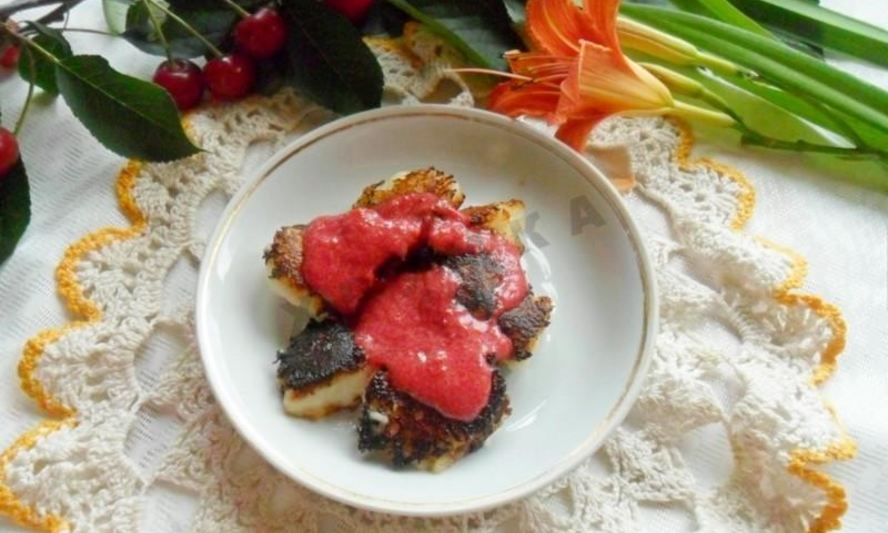 Рецепт манные клецки с вишневым соусом