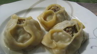 Манты Дружба с тройным мясом