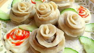 Манты-розочки