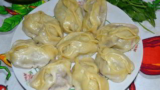 Манты с говядиной и тыквой