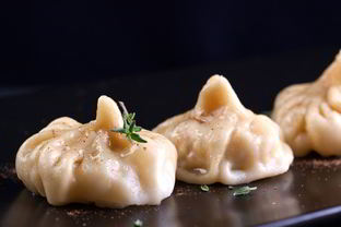 Манты с курицей и тыквой