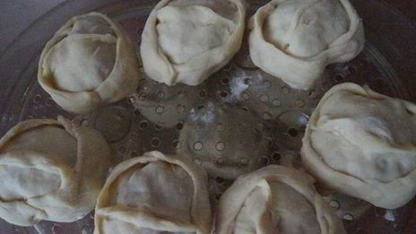 манты со свининой и картофелем