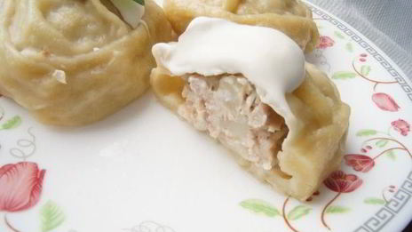 манты со свининой и картофелем