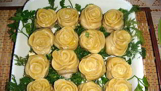 Настоящее украшение стола-манты