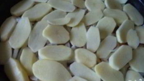 картофель по-французски на сковороде