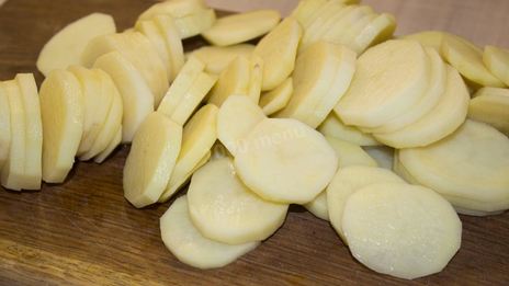 мясо по-французски классически в духовке с картошкой