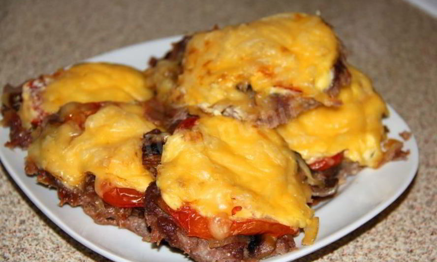 Рецепт мясо по-французски с фаршем грибами и помидорами