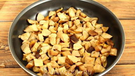 мясо по-французски с картошкой и грибами