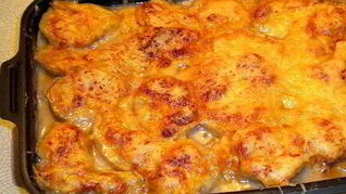 Мясо по-французски в духовке с грибами