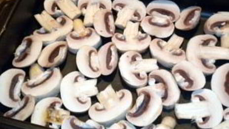 мясо по-французски в духовке с грибами