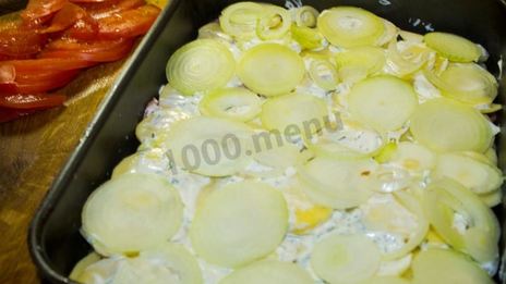 мясо свинины по-французски с помидорами картошкой сыром