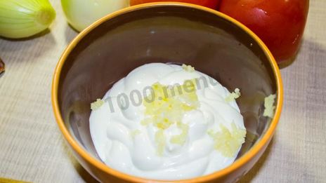 мясо свинины по-французски с помидорами картошкой сыром