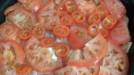 свинина по-французски с помидорами и картошкой