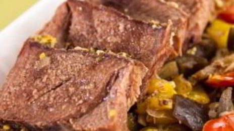 баранина с овощами, запеченная в рукаве