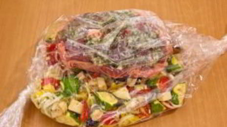 баранина с овощами, запеченная в рукаве