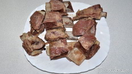 говяжьи ребрышки варено-запеченные