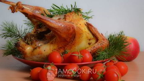 индейка, запеченная в духовке целиком