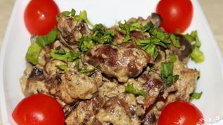 Куриные сердечки в сливках