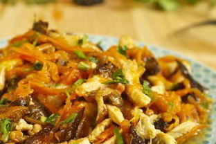 Курица, тушенная с черносливом