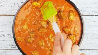 Курица в томатно-сливочном соусе