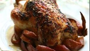 Курица запеченная в духовке целиком с яблоками