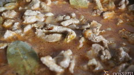 кускус со свининой в томатном соке