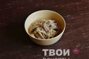 Мясо в белом соусе