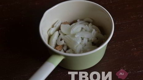 мясо в белом соусе